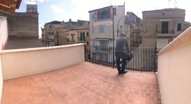 Image No.6-3 Bed Townhouse for sale