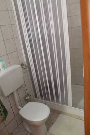 Image No.2-2 Bed Townhouse for sale