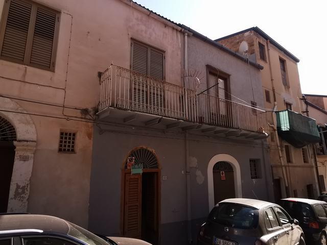 Image No.1-Maison de ville de 3 chambres à vendre à Cianciana