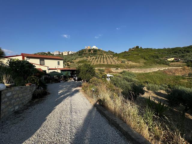 Image No.9-2 Bed Villa for sale