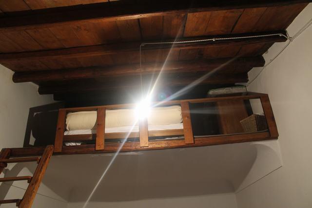 Image No.8-1 Bed House for sale