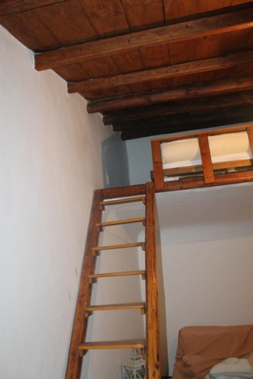 Image No.9-1 Bed House for sale