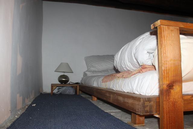 Image No.12-1 Bed House for sale