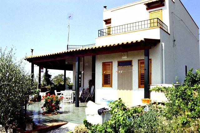 Image No.2-3 Bed Villa for sale