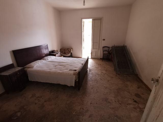 Image No.35-3 Bed Townhouse for sale