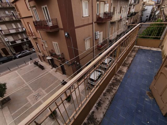 Image No.48-3 Bed Townhouse for sale