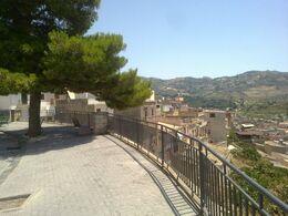 Image No.9-3 Bed Townhouse for sale