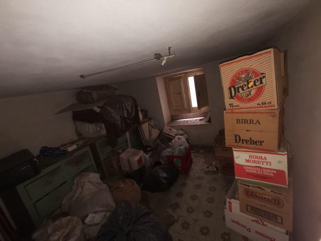 Image No.56-3 Bed Townhouse for sale