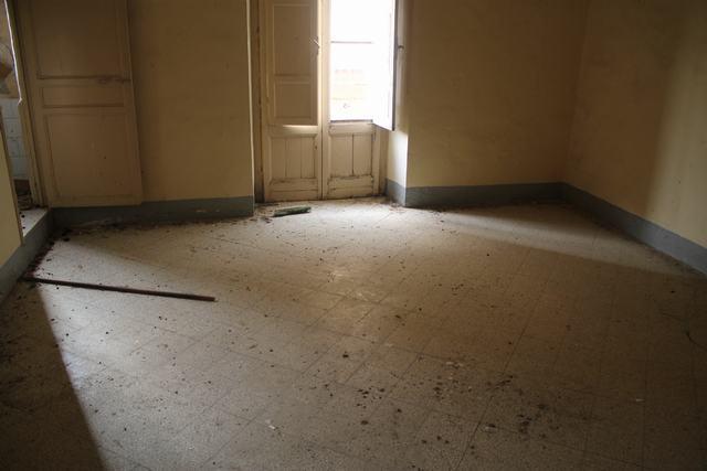 Image No.14-1 Bed Townhouse for sale