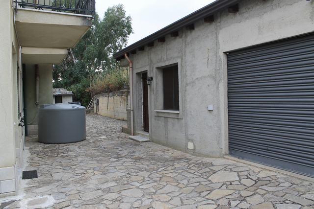 Image No.42-4 Bed Villa for sale