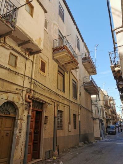 Image No.7-3 Bed Townhouse for sale