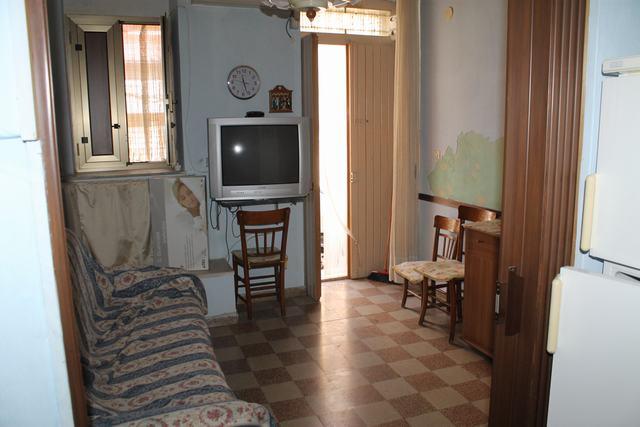 Image No.4-2 Bed Townhouse for sale