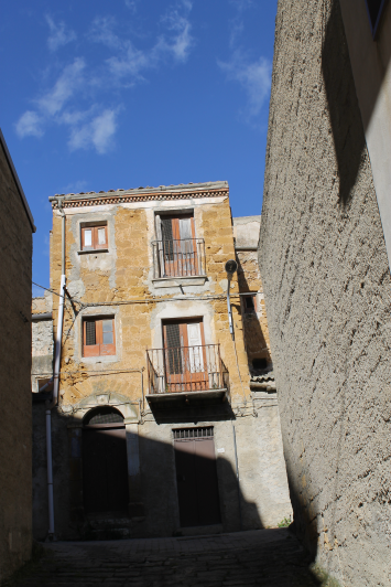 Image No.3-3 Bed Townhouse for sale