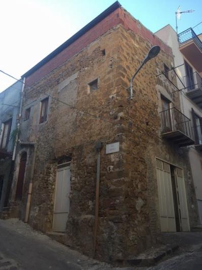 Image No.3-1 Bed Townhouse for sale