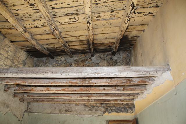 Image No.8-2 Bed House for sale