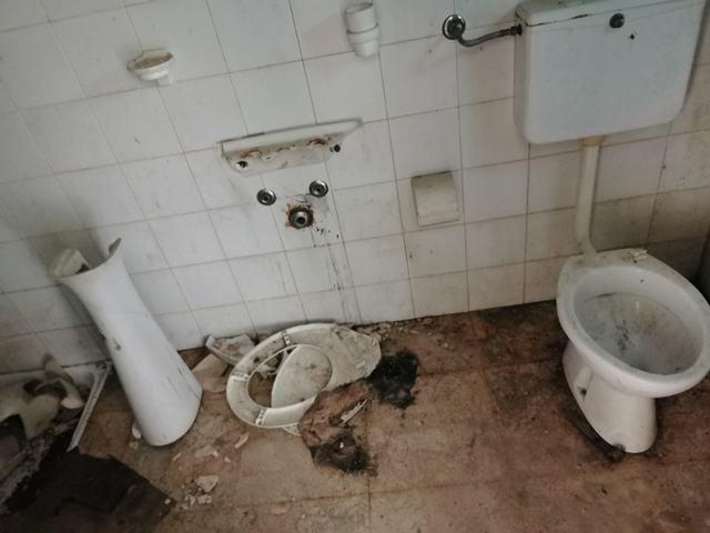 Image No.2-1 Bed Country House for sale