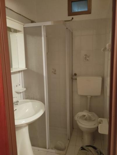 Image No.11-2 Bed Townhouse for sale