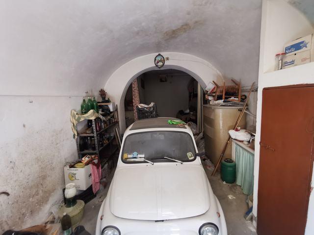 Image No.13-2 Bed Townhouse for sale