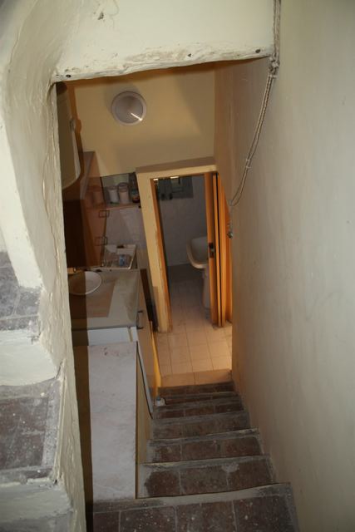 Image No.17-2 Bed Townhouse for sale