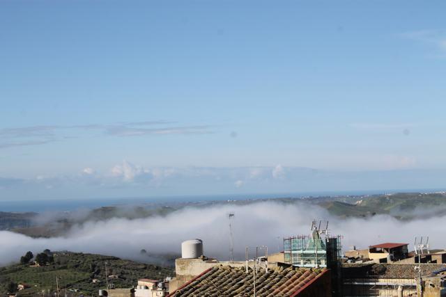 Image No.20-3 Bed Townhouse for sale