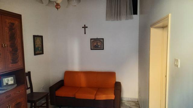 Image No.39-2 Bed Townhouse for sale