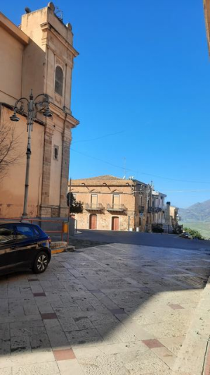 Image No.45-2 Bed Townhouse for sale