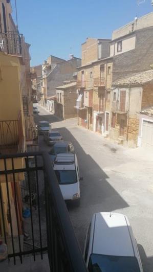 Image No.16-3 Bed Townhouse for sale