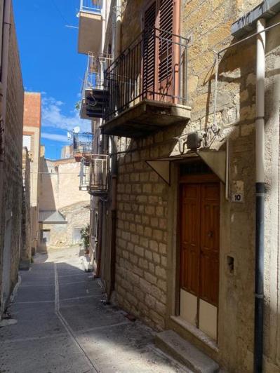 Image No.8-Maison de ville de 2 chambres à vendre à Cianciana