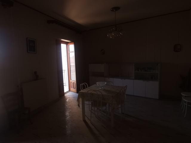 Image No.13-3 Bed Townhouse for sale