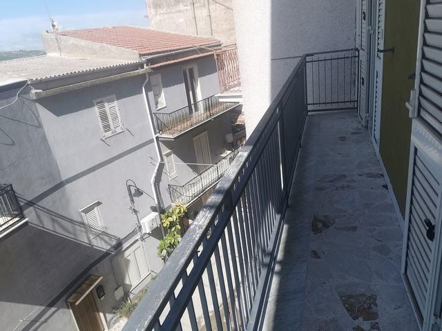 Image No.14-3 Bed Townhouse for sale