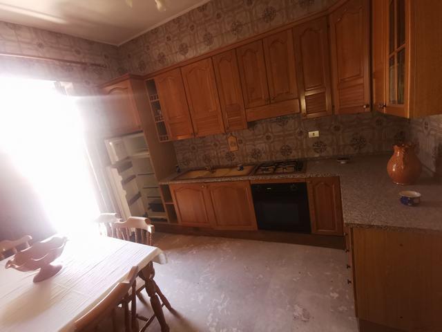 Image No.30-3 Bed Townhouse for sale