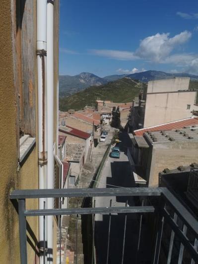 Image No.31-3 Bed Townhouse for sale