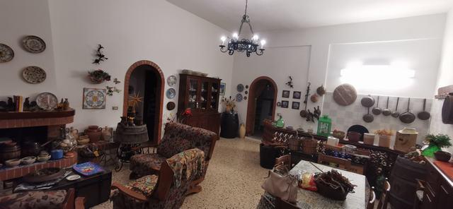 Image No.10-4 Bed Villa for sale