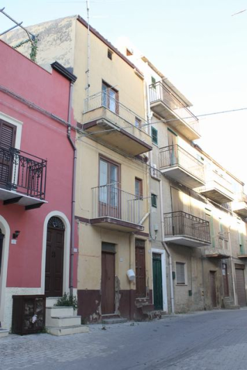 Image No.2-Maison de ville de 2 chambres à vendre à Cianciana