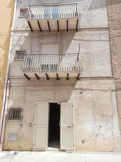 Image No.1-Maison de ville de 3 chambres à vendre à Cianciana