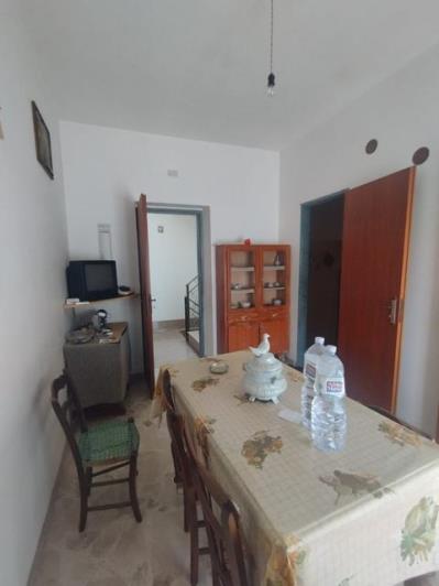 Image No.21-2 Bed House for sale