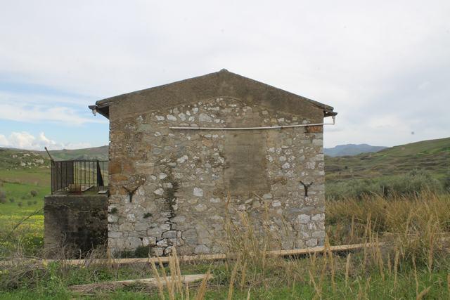 Image No.2-Maison de campagne de 1 chambre à vendre à Cianciana