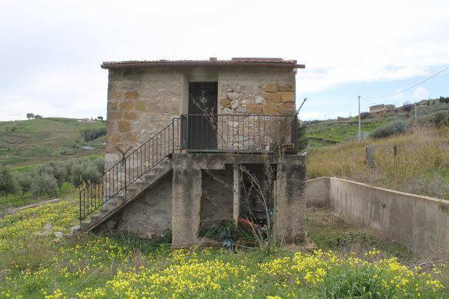 Image No.11-Maison de campagne de 1 chambre à vendre à Cianciana