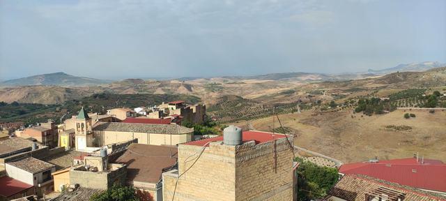 Image No.3-3 Bed Townhouse for sale