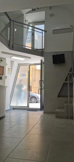 Image No.6-1 Bed House for sale