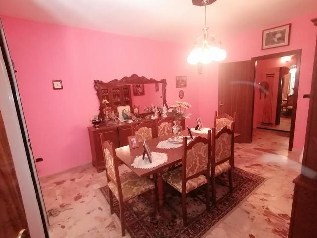 Image No.6-3 Bed Townhouse for sale