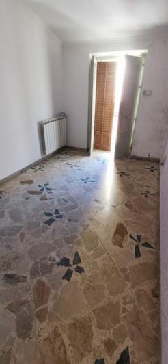 Image No.19-3 Bed Townhouse for sale