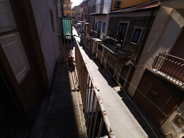 Image No.25-2 Bed Townhouse for sale