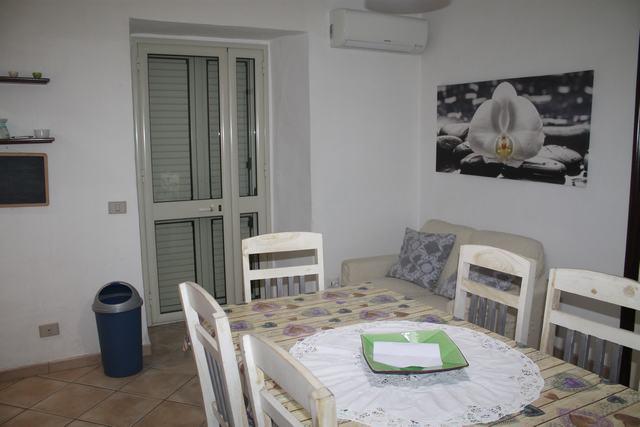 Image No.19-2 Bed House for sale