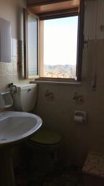 5-4th-floor-bathroom-