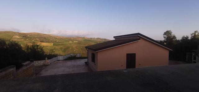 Image No.3-2 Bed House/Villa for sale