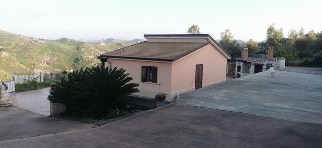 Image No.2-2 Bed House/Villa for sale