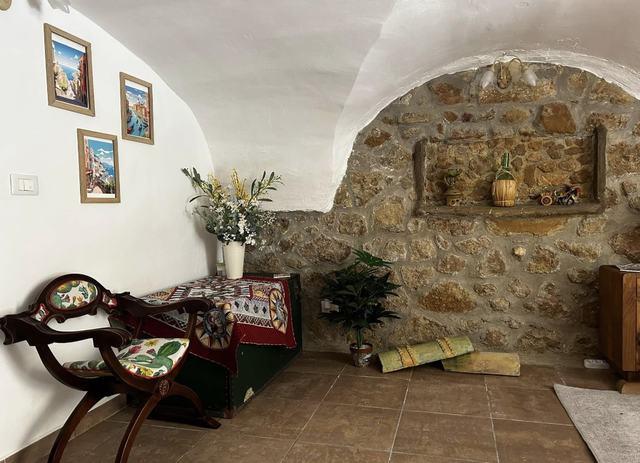 Image No.8-3 Bed Townhouse for sale