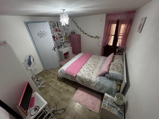 Image No.14-3 Bed Townhouse for sale