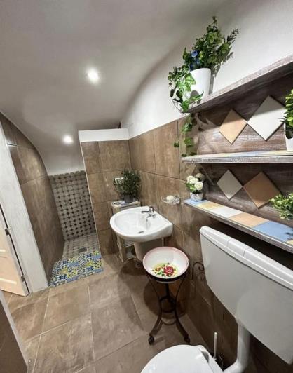 Image No.39-3 Bed Townhouse for sale